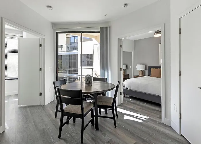 Landing Incredible Game Apartment *