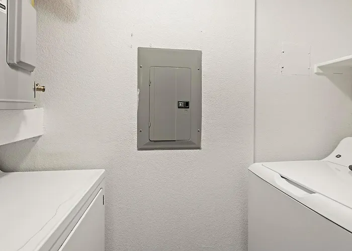 Landing Incredible Game Apartment *